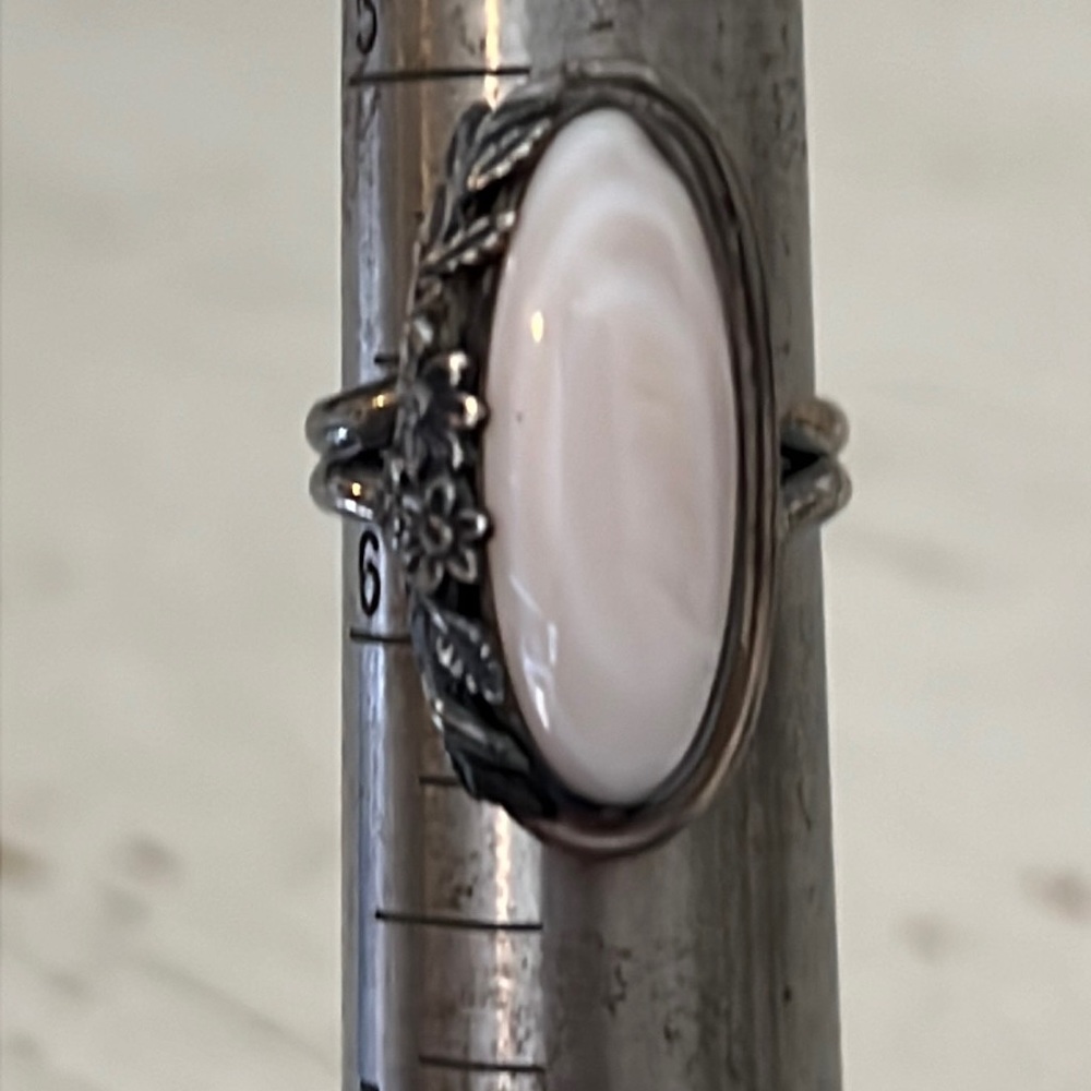 Handmade Native American Sterling Silver Abalone floral accent ring size 5.75”